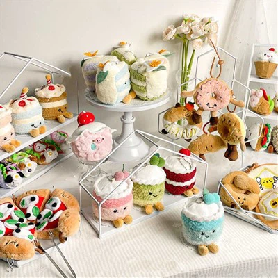 Cum să faci un breloc DIY cu sticle de plastic?